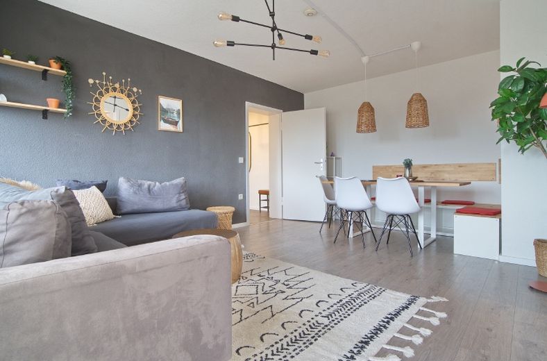 Helle Wohnung mit 2 Schlafzimmern und Balkon, Komplettausstattung, Internetzugang – 55925b28069cb5f2ae001066b9a14c7abdcbf150.jpg