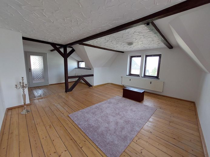 STILVOLLE VILLA - 3 Wohnungen – RENOVIERT - Heizung NEU – Foto 1