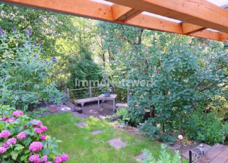 Bungalow mit Flachdach und Mezzaningeschoss – Foto 13