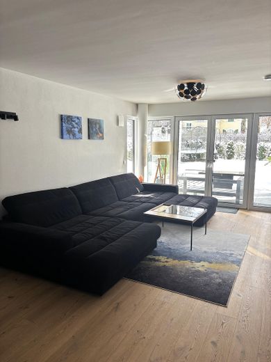 XXL Couch in Wo 5 möglich