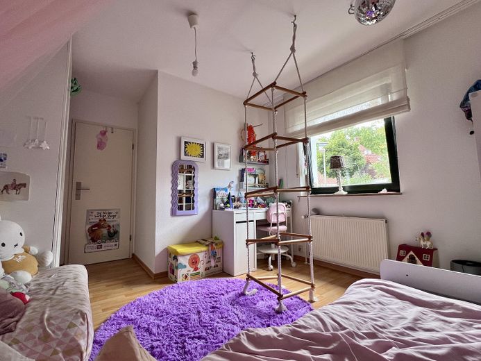 Zimmer mittlere Ebene