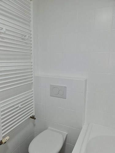 Attraktive Souterrain-2 Zi-Wohnung  88 qm in Jugenstil-Villa zu vermieten – Badezimmer Bild 2