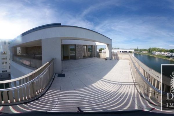 Penthaus-Rheinblick in Ludwigshafen Süd mit riesiger Terrasse + zzgl. 2 Tiefgaragenstellplätze