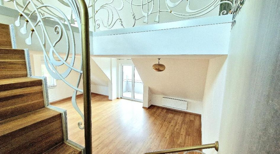 🏡 Wohnen wie im Haus auf 2 Etagen – 40 qm Wohn-/Essbereich