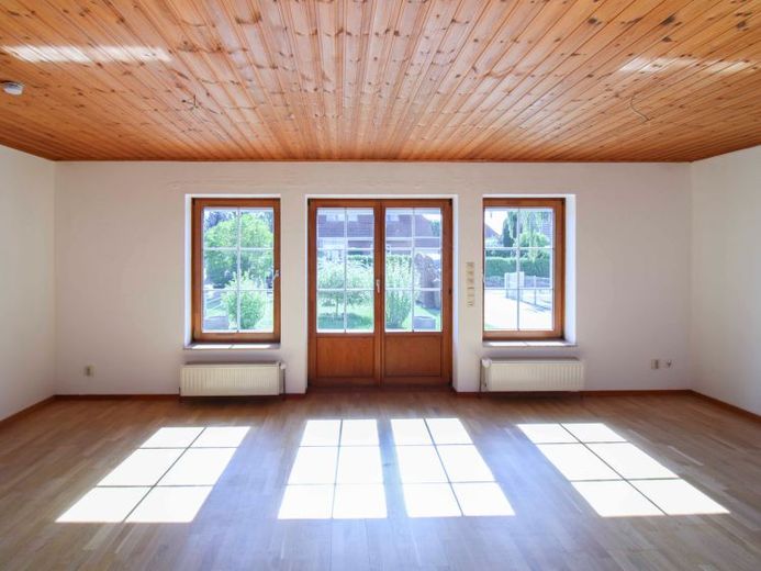 Felicidad familiar en Preetz: casa adosada en esquina con 4 habitaciones, dos terrazas y amplio espacio exterior – Foto 1