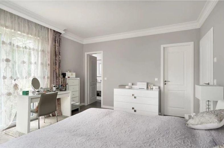Einzigartige Villa in Berlin-Biesdorf mit 6 Zimmer plus Garten und Pool – Schlafzimmer Beispiel