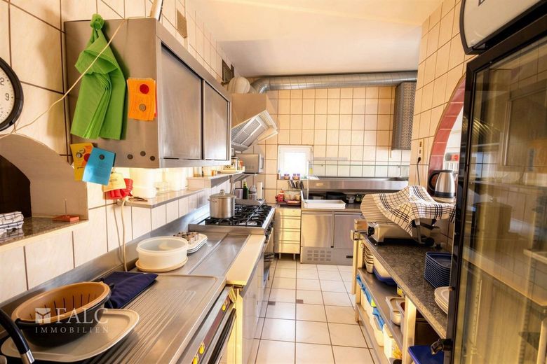 Verwirklichen Sie Ihren Traum vom eigenen Restaurant! – Küche - (KI generiert)