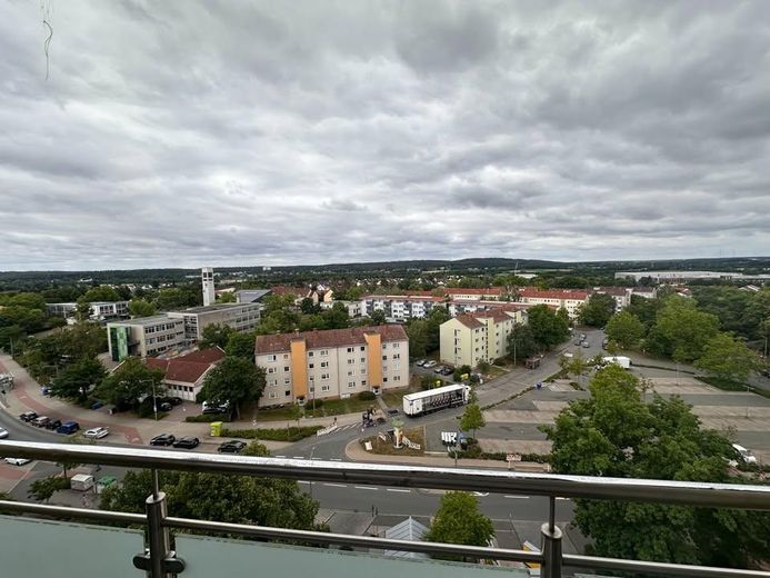 Splendido appartamento per famiglie con vista panoramica – 10° piano, Fürth-Hardhöhe – Blick - Balkon