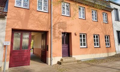 MODERN MIT 4 WOHNEINHEITEN – 1778156150_dd1497.jpg