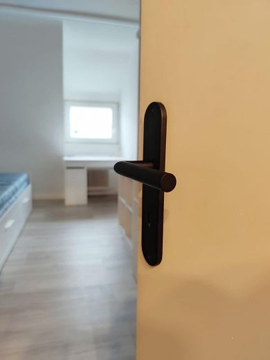 5-Min zum HBF | Kernsaniertes WG-ZIMMER – Foto 2