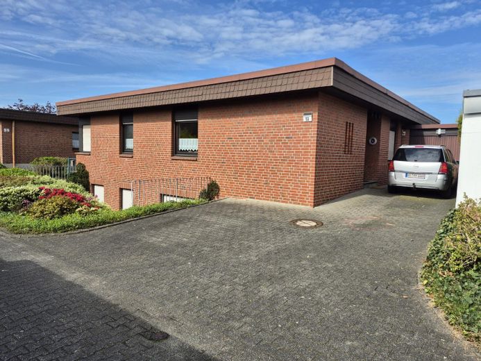 Gepflegter Bungalow mit Einliegerwohnung auf Erbpacht-Grundstück in Alt-Marl ohne Maklergebühren – Eingang, 3 Stellplätze