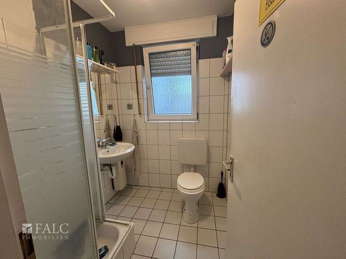 Helles Single‑Apartment mit guter Rendite – Badezimmer