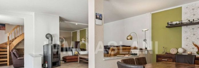 Przestrzeń dla wielkich planów – dom jednorodzinny w Großlehna: 284 m² powierzchni mieszkalnej, 387 m² powierzchni użytkowej, kominek i duży dziedziniec