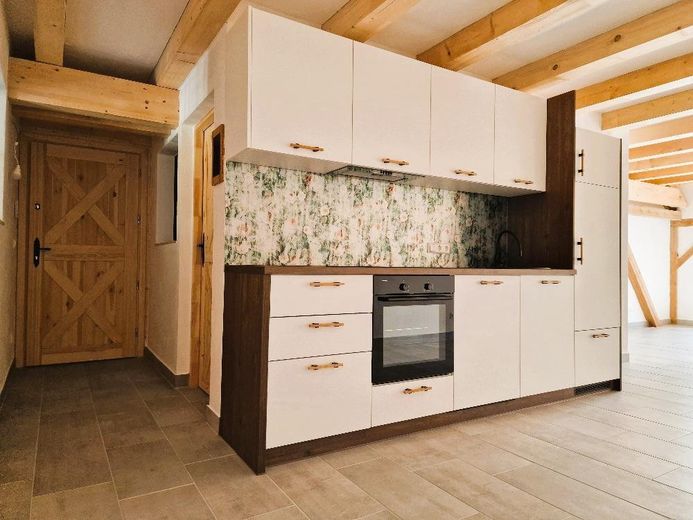 OG Wohnung Balkon  I NACHHALTIGSTE Immobilie Wolfsburgs, Lehmbau, PV - Autarkie, Appsteuerung – Küche