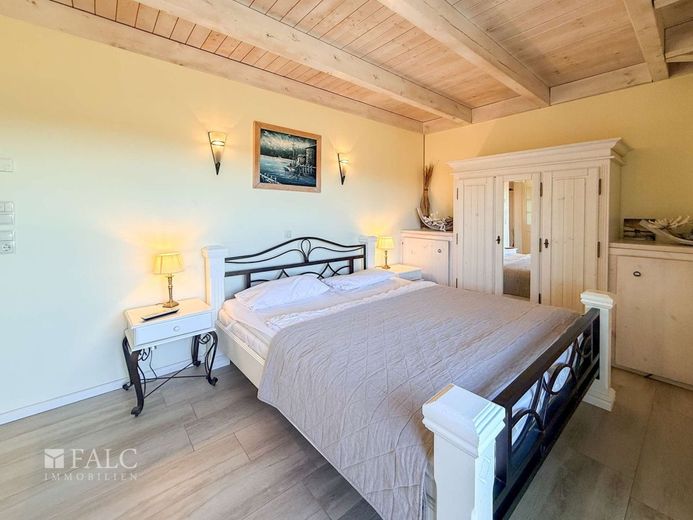 Wohnung mit Penthouse Charakter nur ca. 150 m zur Ostsee – Schlafzimmer mit Balkonzugang