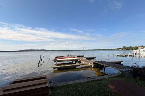 जहाँ बर्लिन पानी से मिलता है – Müggelsee झील पर बोटिंग स्थान सहित नया पेंटहाउस