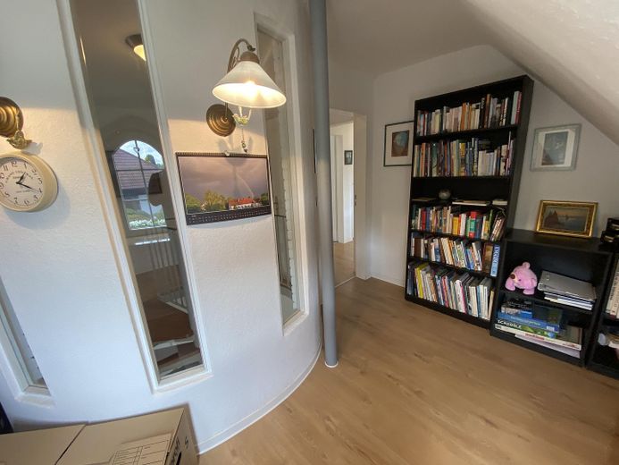 Freistehendes, individuelles  Architektenhaus mit separat gelegener Einliegerwohnung – Arbeitszimmer 1