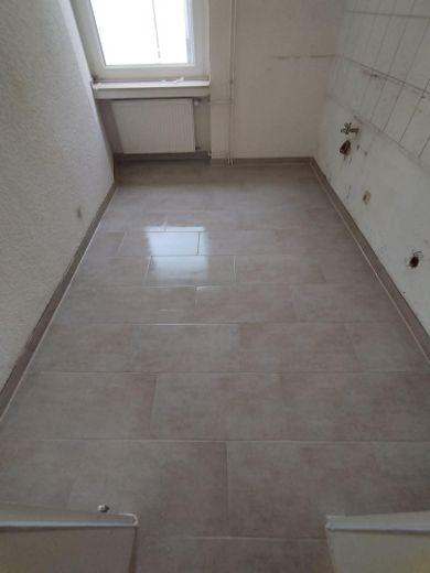 1.OG Küche 2023 Boden neu