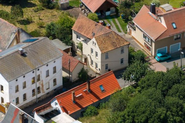 Naturnah wohnen – Haus mit Garten und Gestaltungsspielraum in Gera-Aga