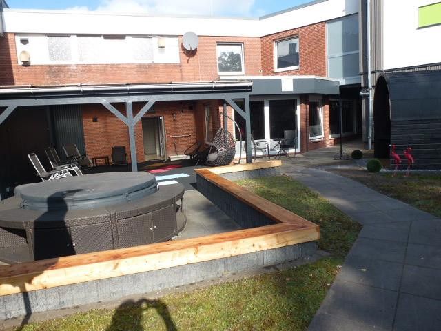 Außenbereich mit Whirlpool