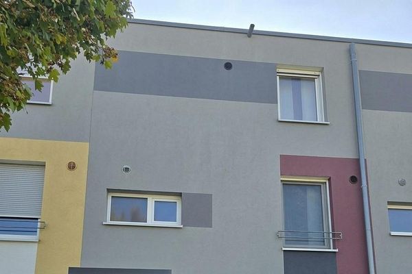 Neuwertiges modernes Reihenhaus am Feldrand