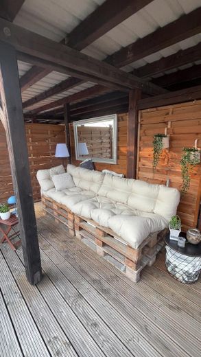 Wohnen mit Flair - sanierte Wohnung in der Klingenburg – Terrasse