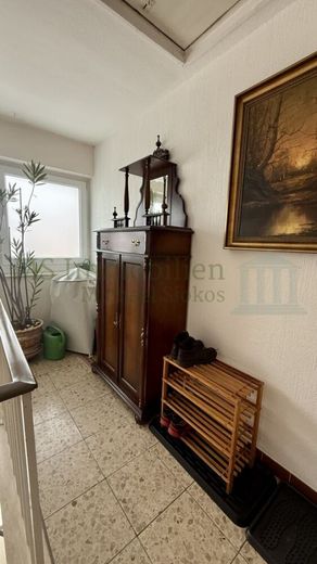 *** Kapitalanlage: Dreifamilienhaus mit stabilen Mieteinnahmen in Lampertheim *** – OG Hausflur Ansicht 1