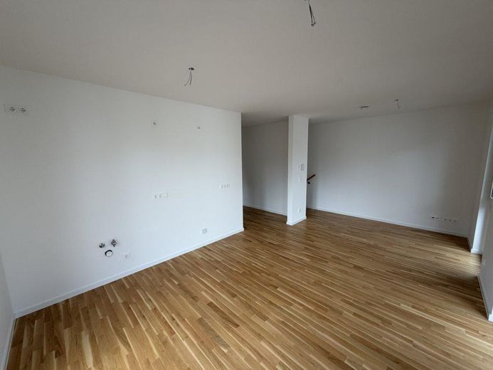 Exclusief 3-kamerappartement met tuin – ideaal voor thuiswerken en ontspanning – Wohn/Küche