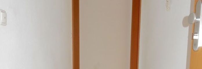 Helle 2-Zimmer-Wohnung mit Gartenidylle hinter dem Haus