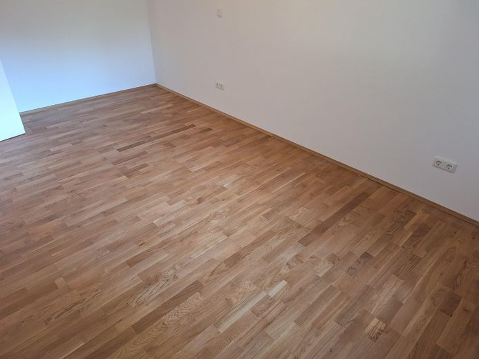 Hochwertig komplettsanierte 3-Zi. Erdgeschossterrassenwohnung in München, Fürstenried, am Waldrand – Schlafzimmer
