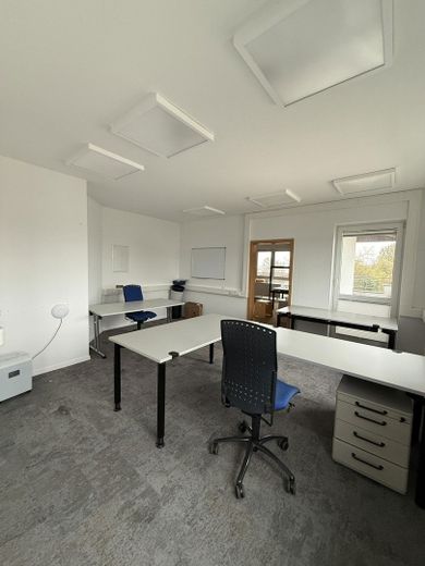 Büro groß