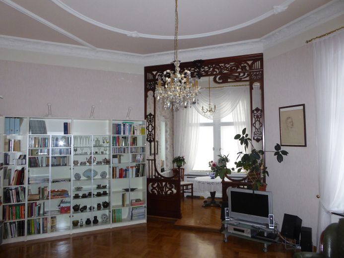 Modernisierte Jugendstilvilla – Erkerzimmer 1. OG