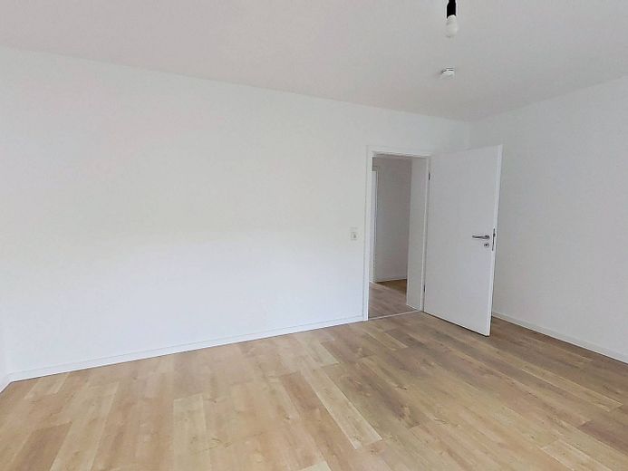 Sanierte 3-Zi.-Whg. mit BALKON in Bielefeld-Brackwede – Ansicht III: Wohn- und Esszim…