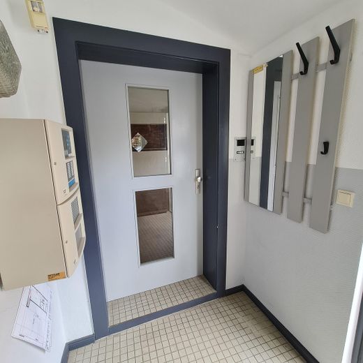 Tür Büro 1