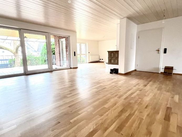 Modern, Ruhig und Ländlich - 3,5 Zimmer Erdgeschoss Wohnung mit großem Balkon – Foto 1