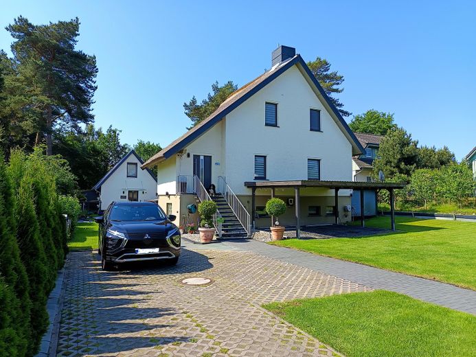Insel Usedom EFH mit Gewerbe-Nebengebäude, wohnen wo andere Urlaub machen – Haus mit Nebengebäude