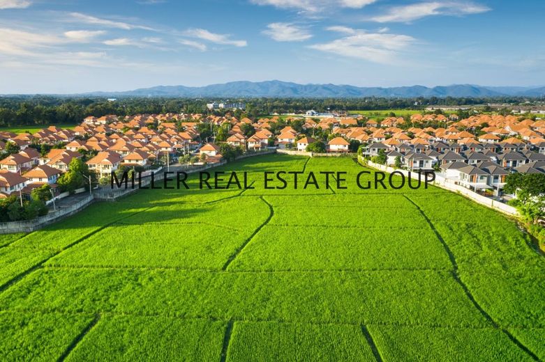 Großzügiges Bauerwartungsland in Ingolstadt-Gerolfing - Investition mit Zukunft! – MILLER REAL ESTATE GROUP