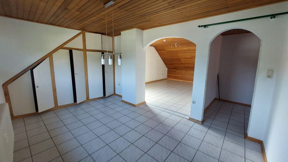 Wohnzimmer, 2.OG, Einheit 2