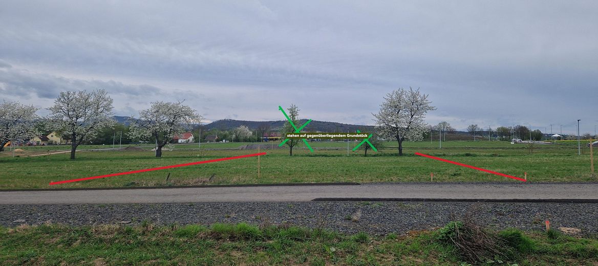 Westblick: Grundstücksgrenzen