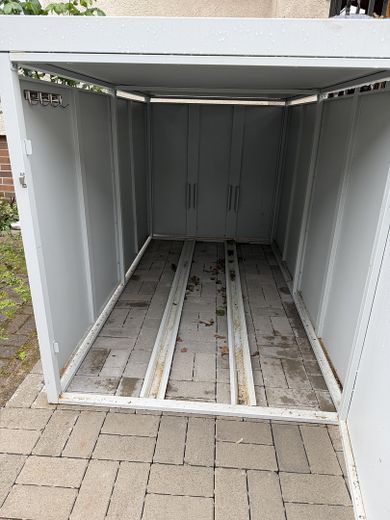Schöne helle 97m2 große Maisonette Wohnung in Wiesloch-Baiertal – Fahrradgarage