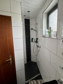 Koblenz Einfamilienhaus in guter Lage – Duschbad