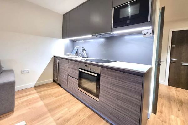1-Zimmer-Wohnung in Berlin-Kreuzberg mit Balkon und Stellplatz