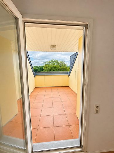 Frisch renovierte 2-Zimmerwohnung mit Dachterrasse im Frankenberger Viertel – Dachterasse