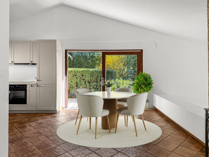 Heilbronn-Ost Bestlage: Architektenhaus mit Einliegerwohnung & Garten – Essbereich (Home staged)