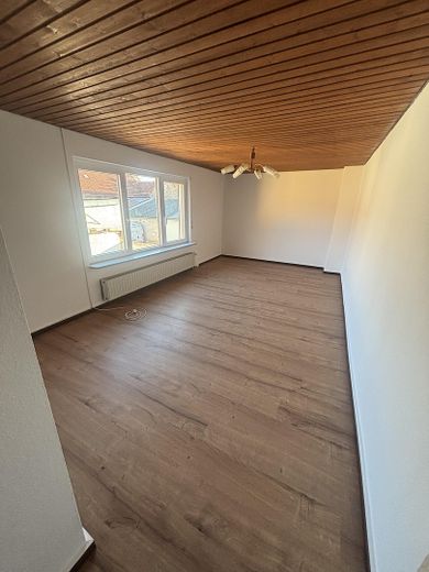Freistehende Einfamilienhaus in Worms Heppenheim mit Hof in Garage – फोटो 9