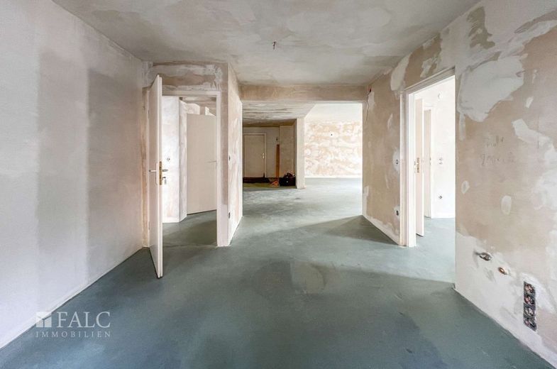 Flexible Praxis- oder Büroräume im 1. Obergeschoss - Ausbau nach Absprache möglich – Zimmer-7-1