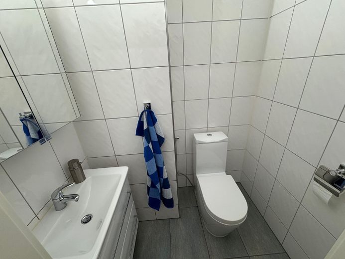 Casa a schiera centrale completamente modernizzata, in posizione tranquilla e centrale – Gäste-WC