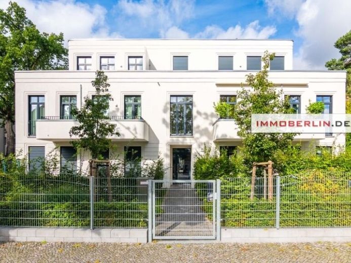 IMMOBERLIN.DE - Großzügige familienfreundliche Wohnung mit Balkon, Loggia & stilvollem Ambiente – Foto 1