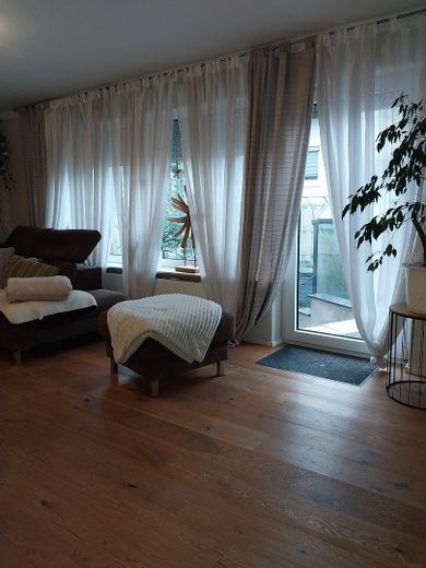 WZ mit Zugang in den Garten