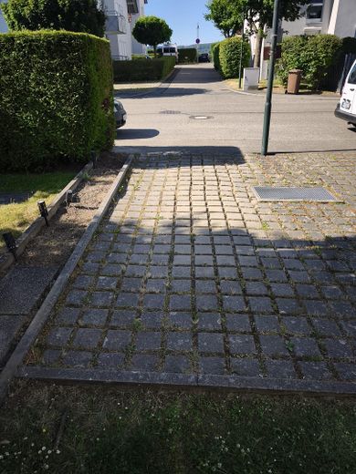 Gemütliche 3,5 Zimmerwohnung – Stellplatz